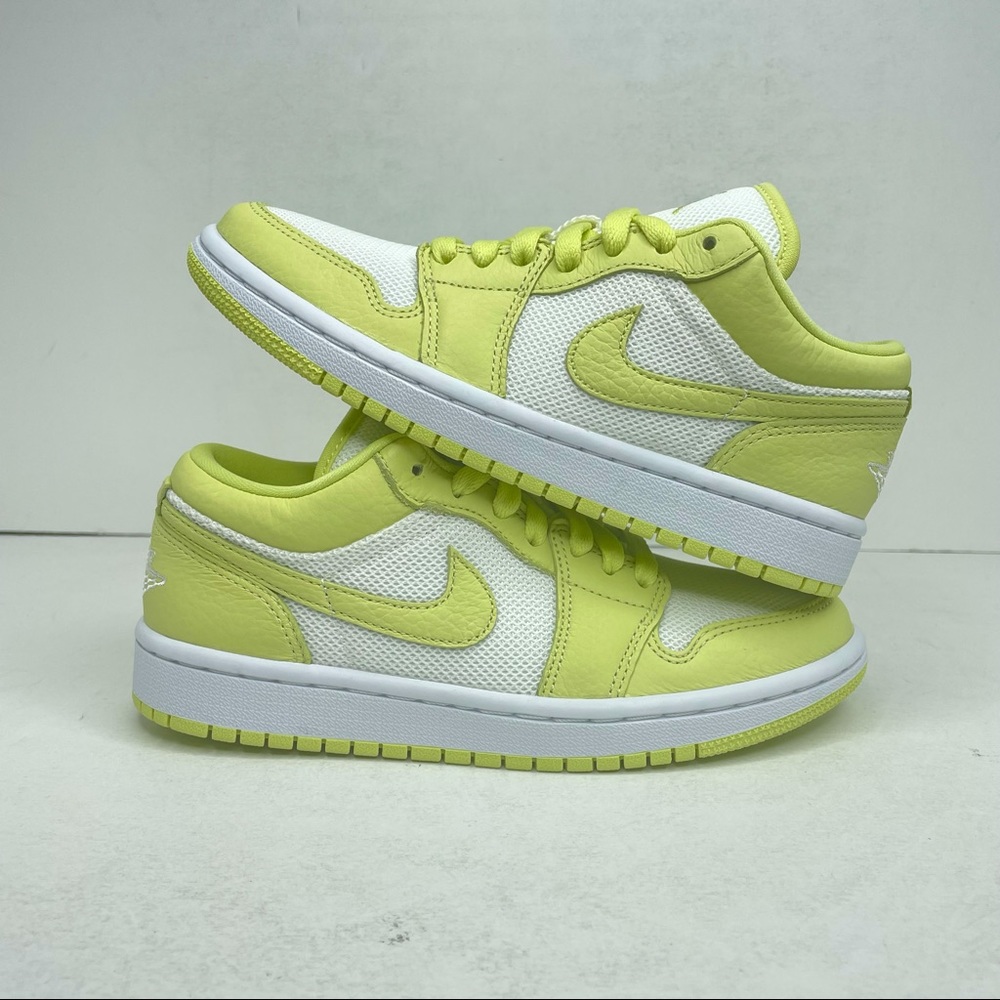 Nike Air Jordan 1 Retro Low WMNS “LimeLight” NEW - Picture 1 of 4